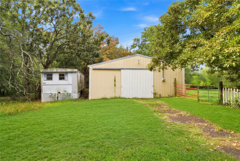 8557 Frankoma Road Tulsa, OK 74131