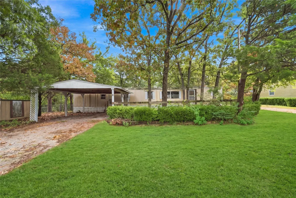 8557 Frankoma Road Tulsa, OK 74131