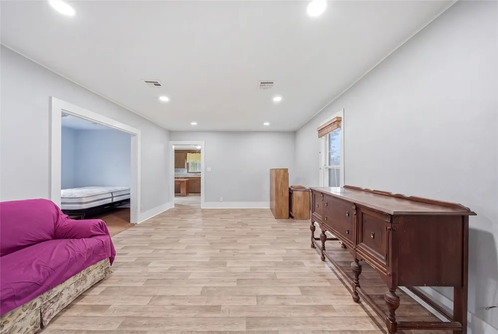 8557 Frankoma Road Tulsa, OK 74131