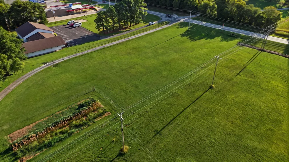 300 S Hwy 82 Highway S Locust Grove, OK 74352
