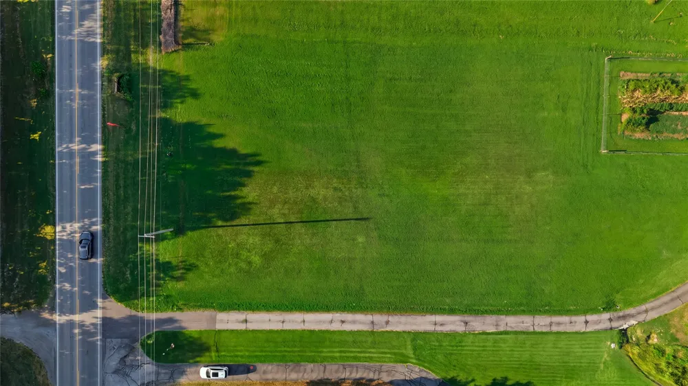 300 S Hwy 82 Highway S Locust Grove, OK 74352