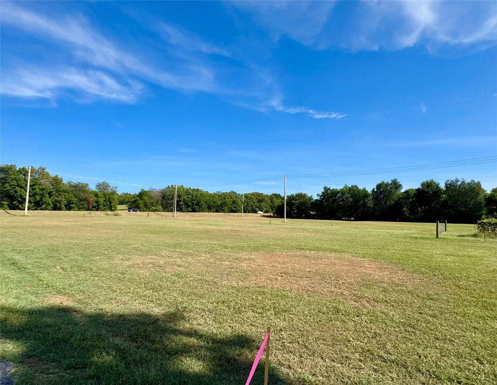 300 S Hwy 82 Highway S Locust Grove, OK 74352