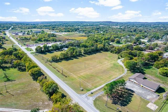300 S Hwy 82 Highway S Locust Grove, OK 74352