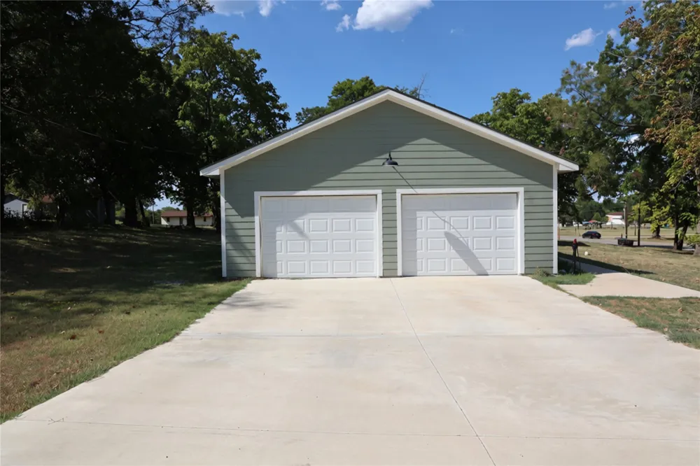 231 S Meadors Avenue Ada, OK 74820