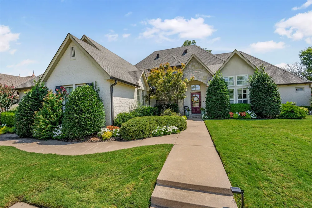 107 Williamsburg Street Catoosa, OK 74015