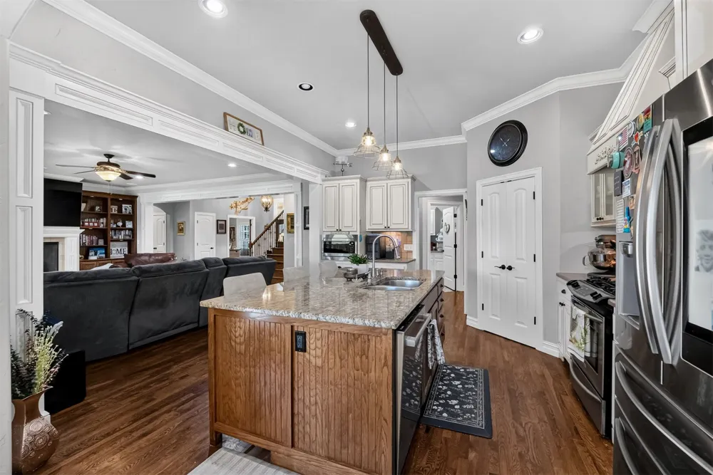 107 Williamsburg Street Catoosa, OK 74015