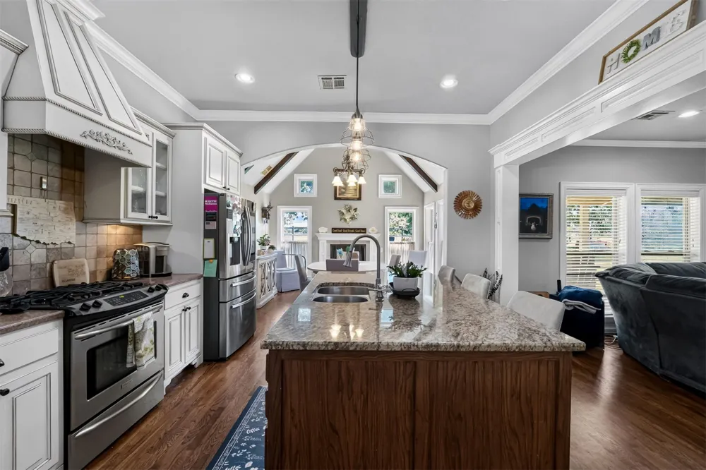 107 Williamsburg Street Catoosa, OK 74015