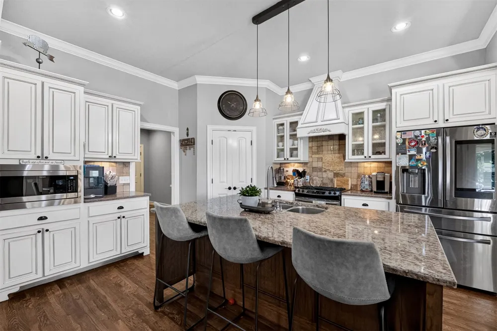107 Williamsburg Street Catoosa, OK 74015