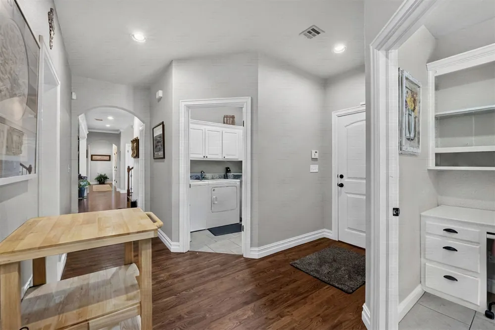 107 Williamsburg Street Catoosa, OK 74015