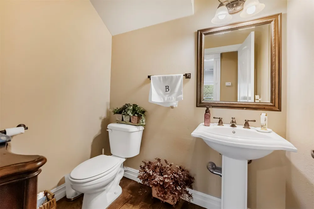 107 Williamsburg Street Catoosa, OK 74015