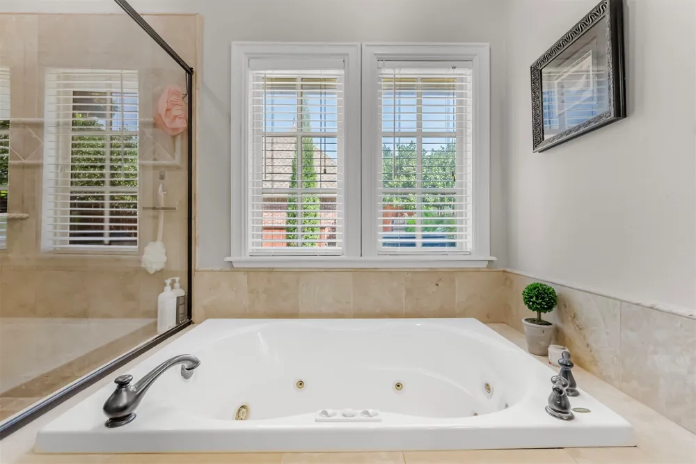 107 Williamsburg Street Catoosa, OK 74015