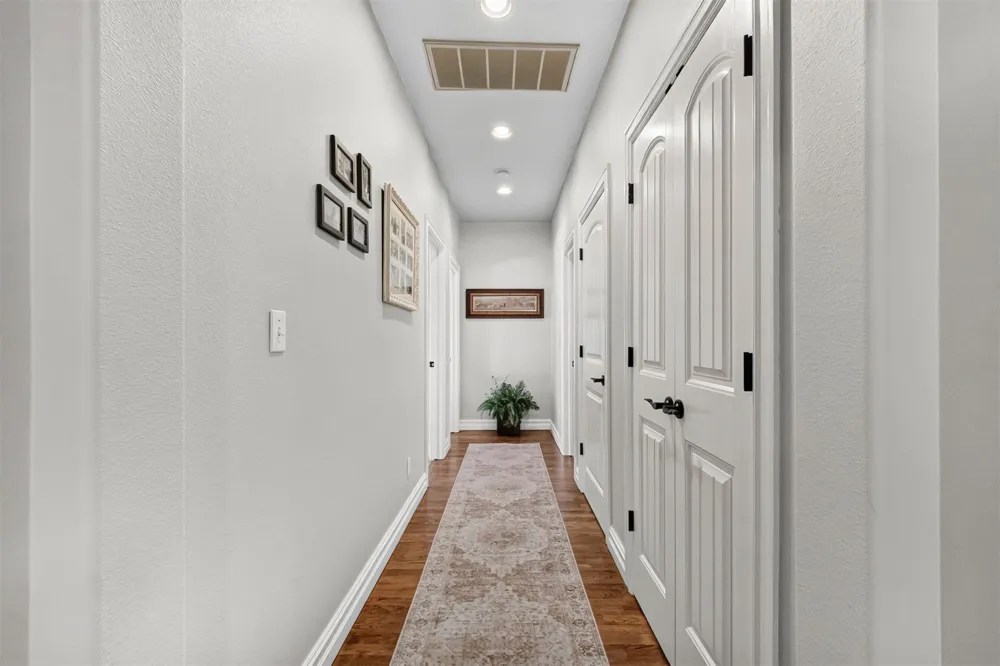 107 Williamsburg Street Catoosa, OK 74015