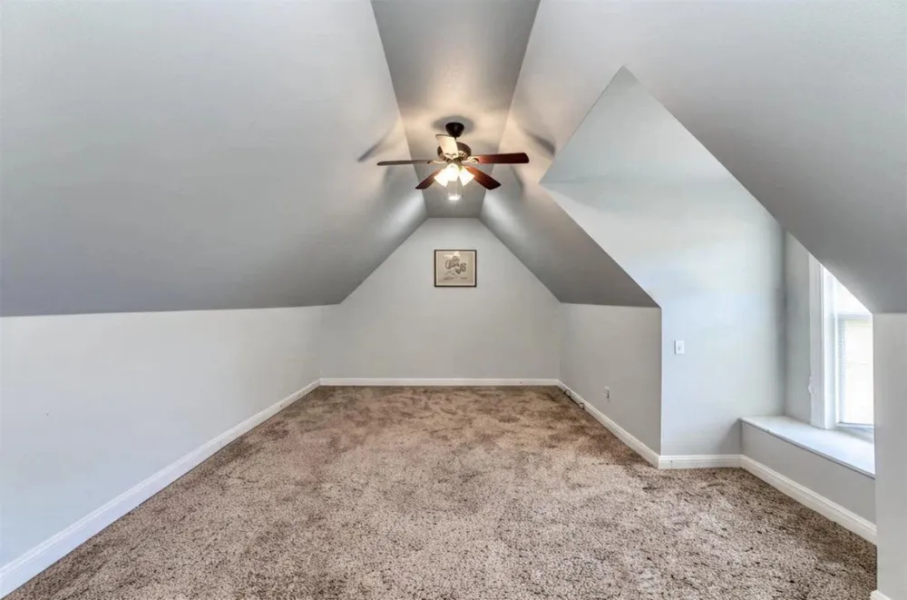 107 Williamsburg Street Catoosa, OK 74015
