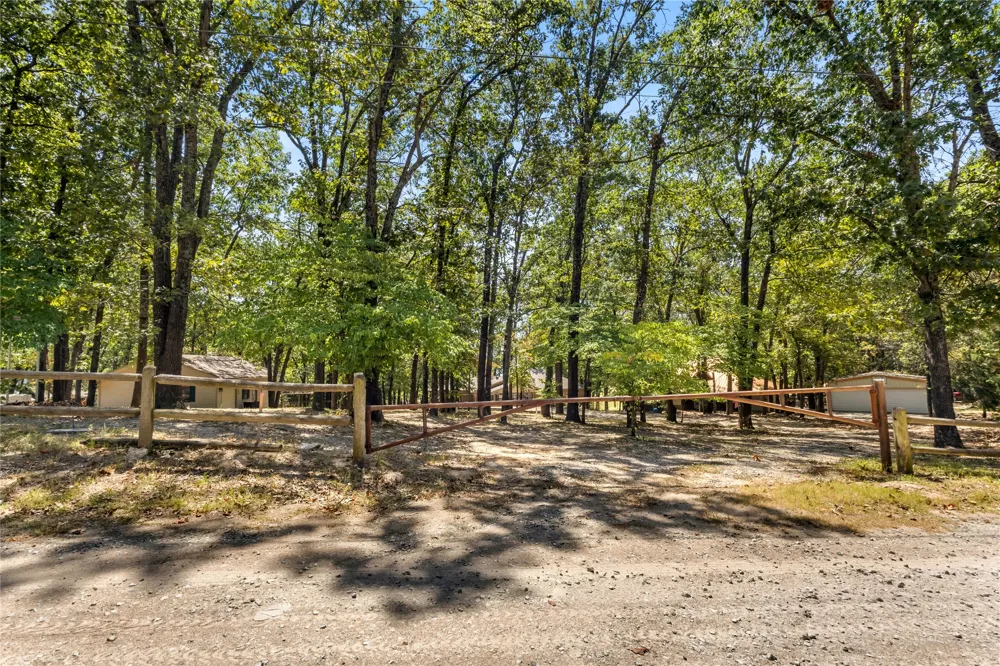 424866 E 1169 ROAD Eufaula, OK 74432