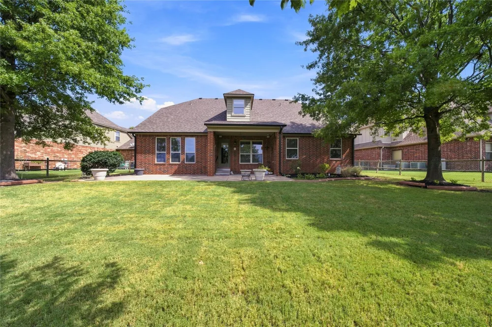 1617 W Ulysses Street Broken Arrow, OK 74012