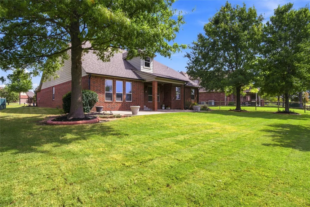 1617 W Ulysses Street Broken Arrow, OK 74012