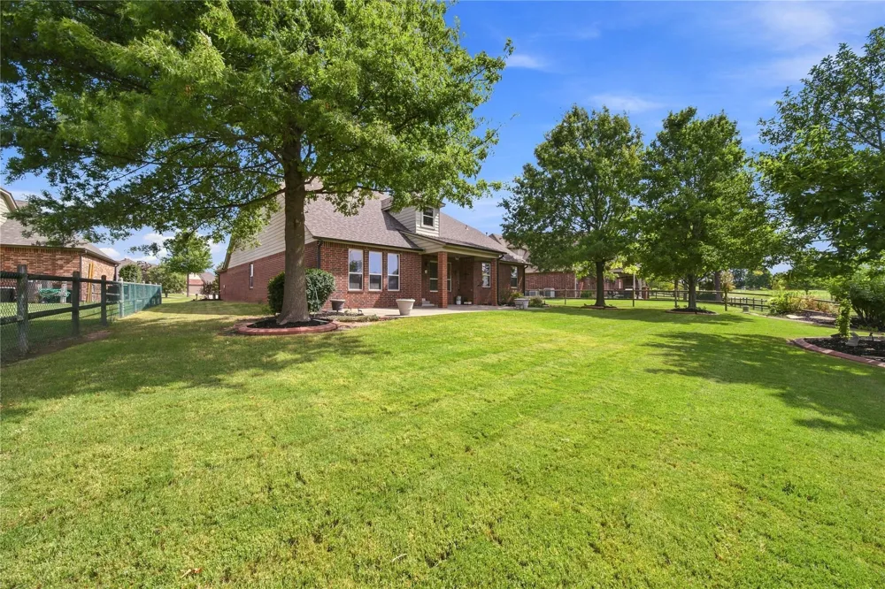 1617 W Ulysses Street Broken Arrow, OK 74012