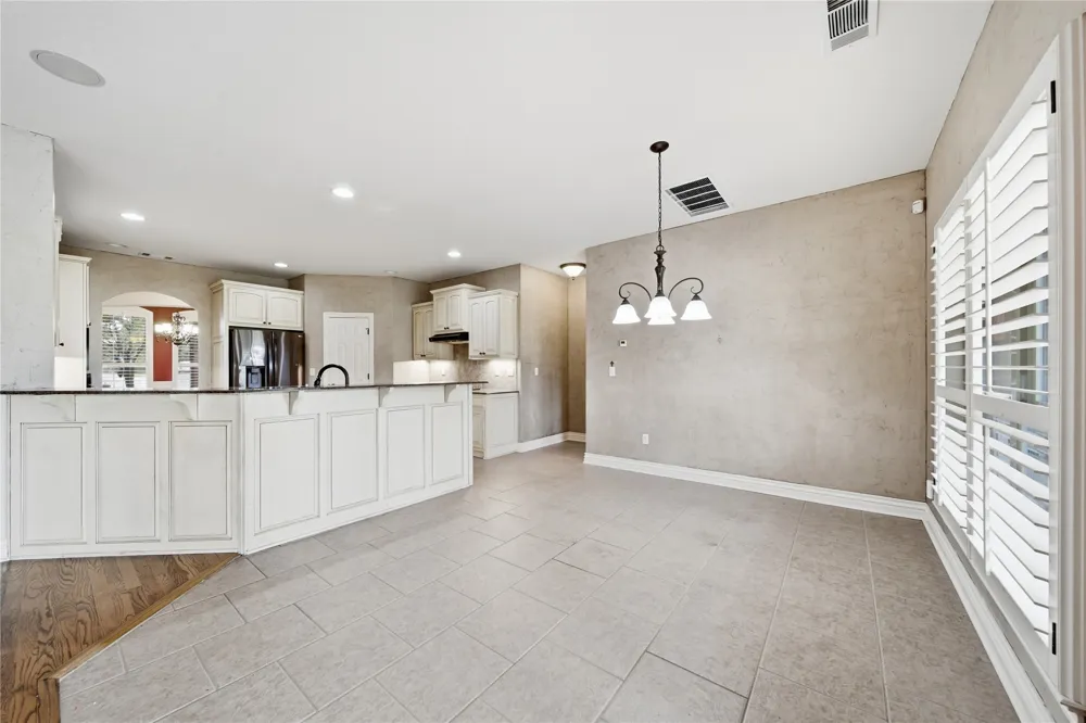 1617 W Ulysses Street Broken Arrow, OK 74012