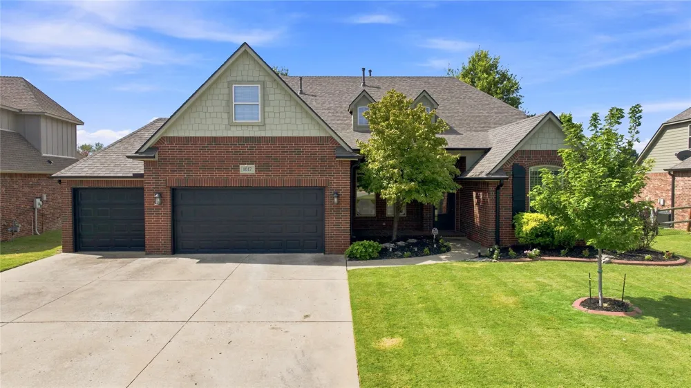 1617 W Ulysses Street Broken Arrow, OK 74012