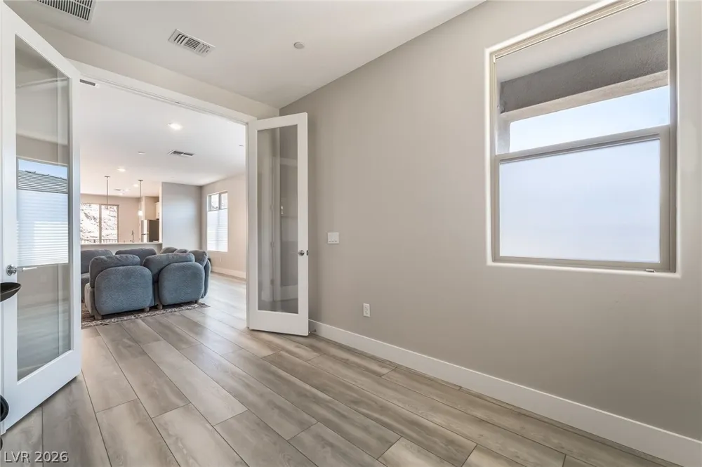 76 Crimson Cactus Avenue Henderson, NV 89011