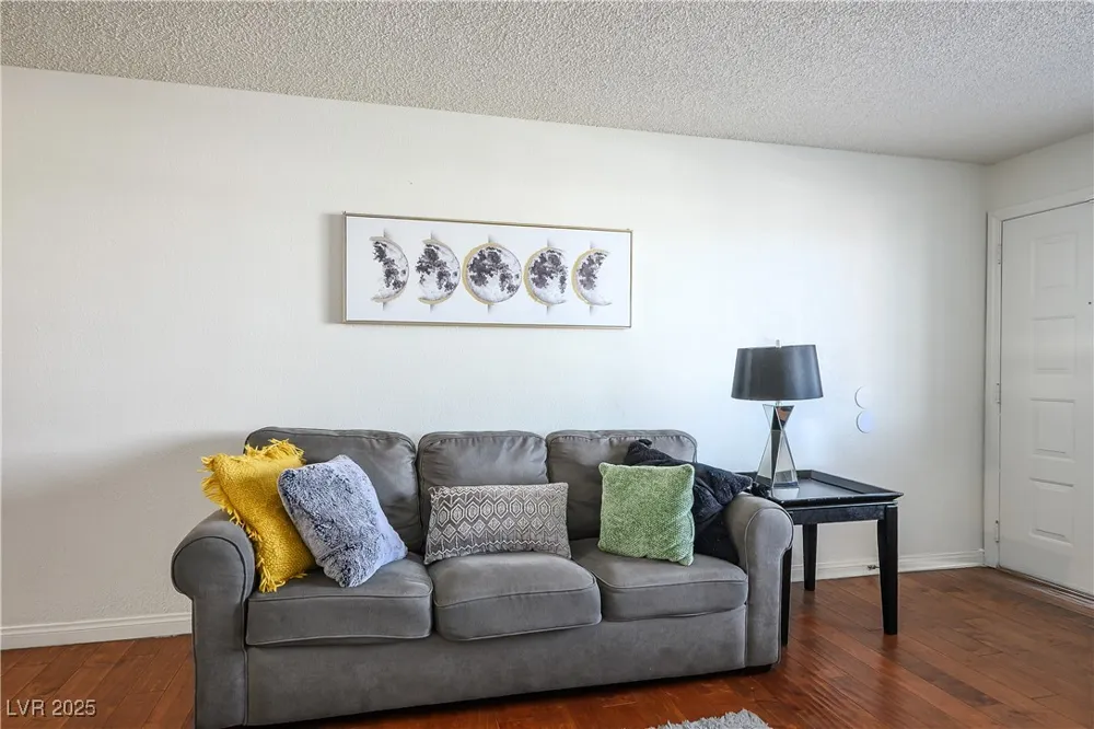 1381 E University Avenue #208 Las Vegas, NV 89119