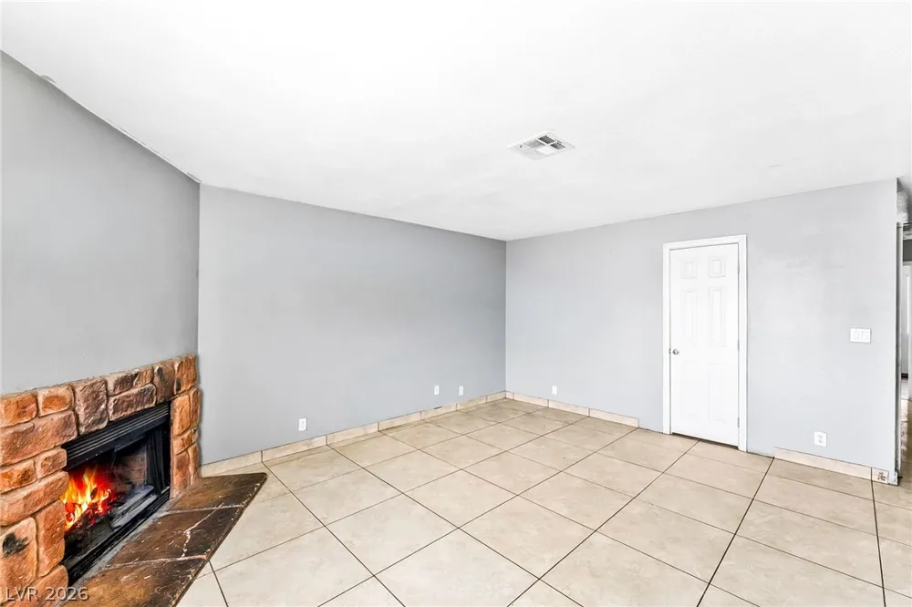 6914 Appleton Drive Las Vegas, NV 89156
