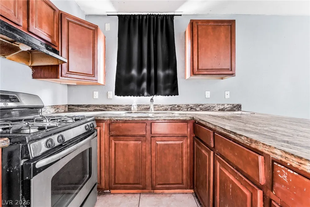6914 Appleton Drive Las Vegas, NV 89156