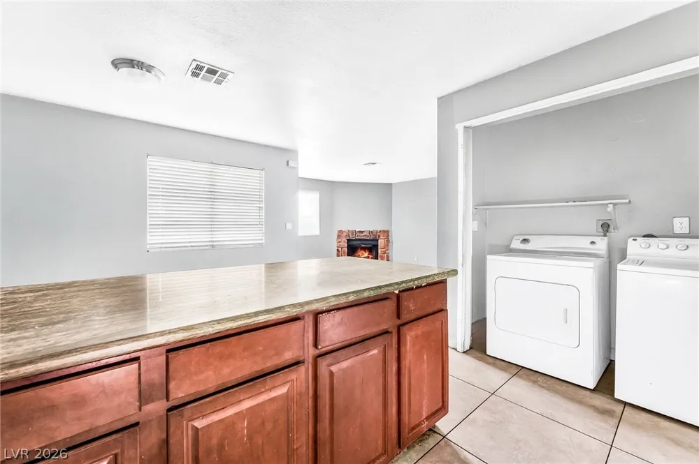 6914 Appleton Drive Las Vegas, NV 89156