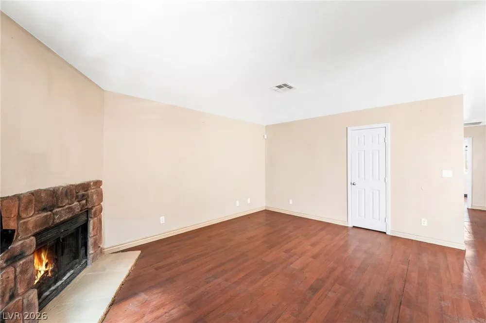 6914 Appleton Drive Las Vegas, NV 89156