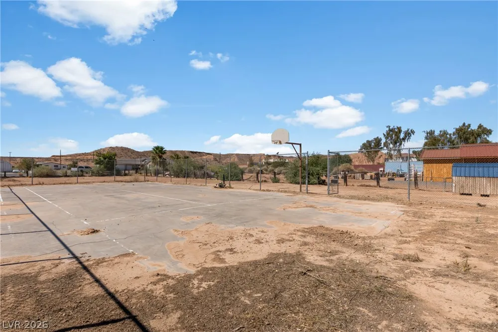 1225 W Cottonwood Avenue Overton, NV 89040