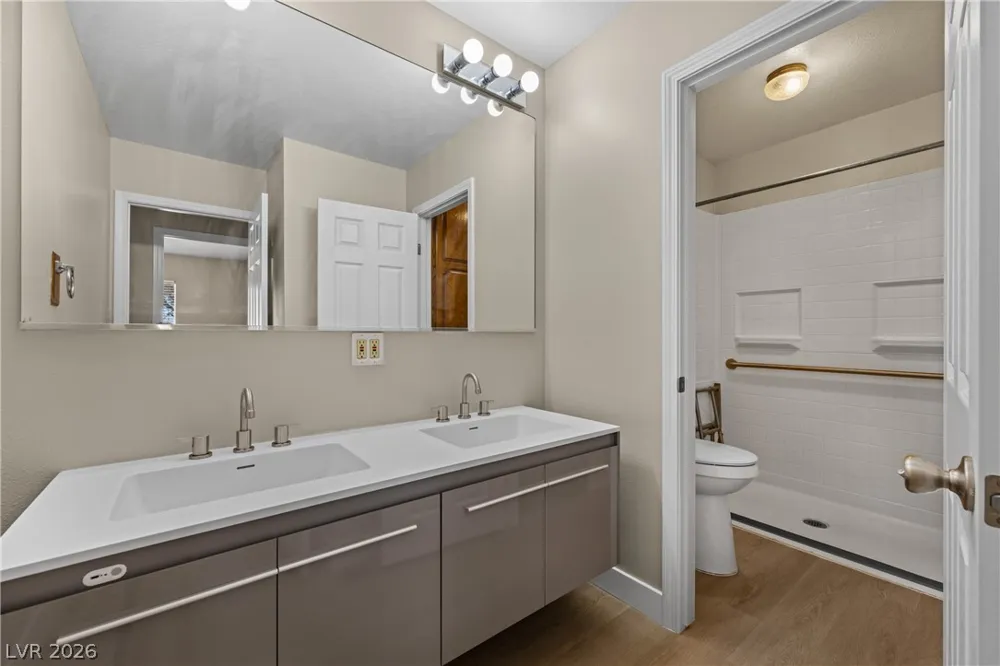 1225 W Cottonwood Avenue Overton, NV 89040