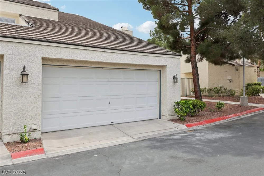 8913 Antioch Way Las Vegas, NV 89117