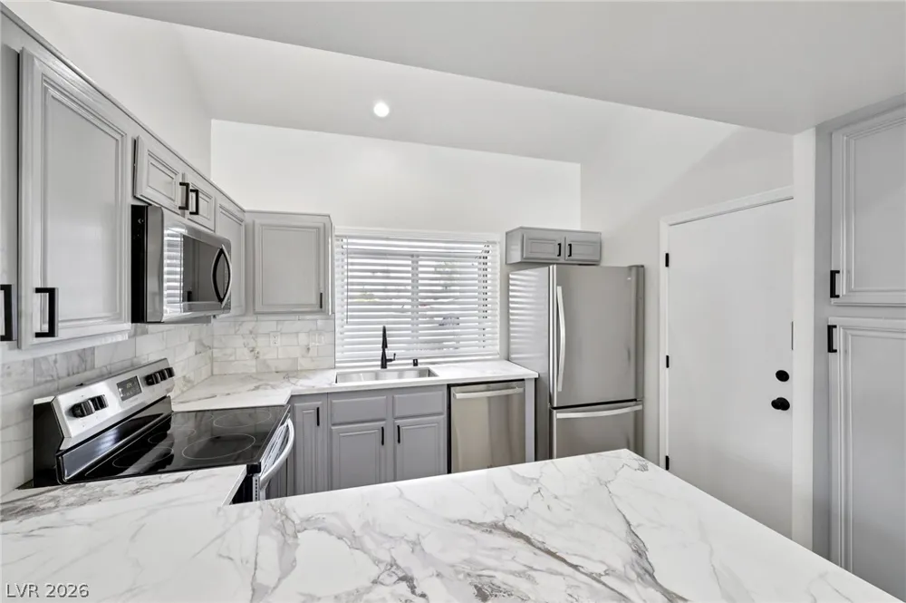 8913 Antioch Way Las Vegas, NV 89117