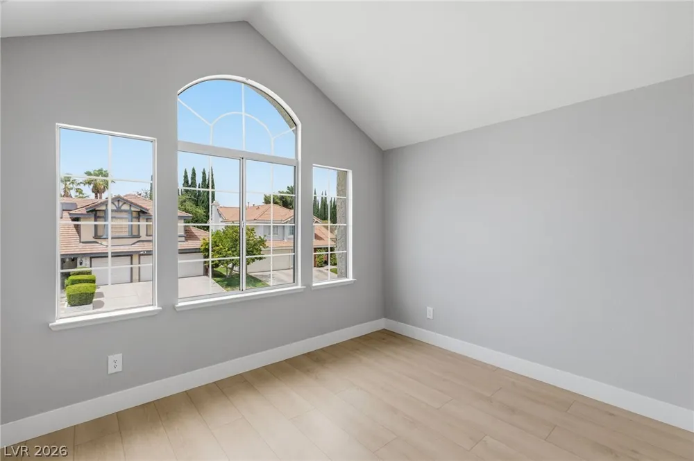 9725 Cascade Falls Avenue Las Vegas, NV 89117