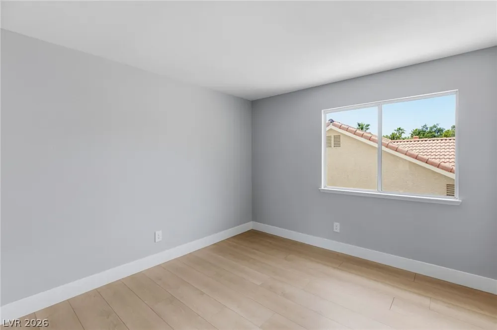 9725 Cascade Falls Avenue Las Vegas, NV 89117