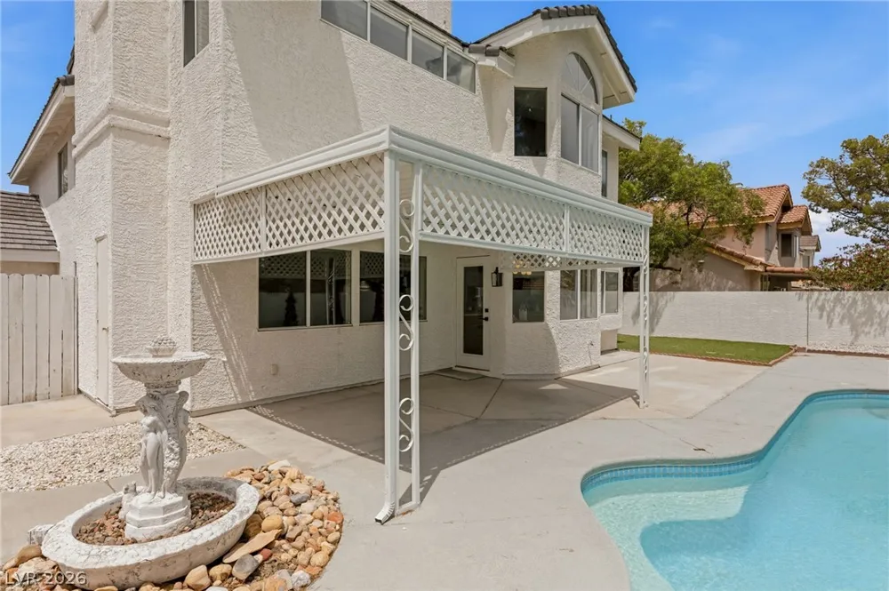9725 Cascade Falls Avenue Las Vegas, NV 89117