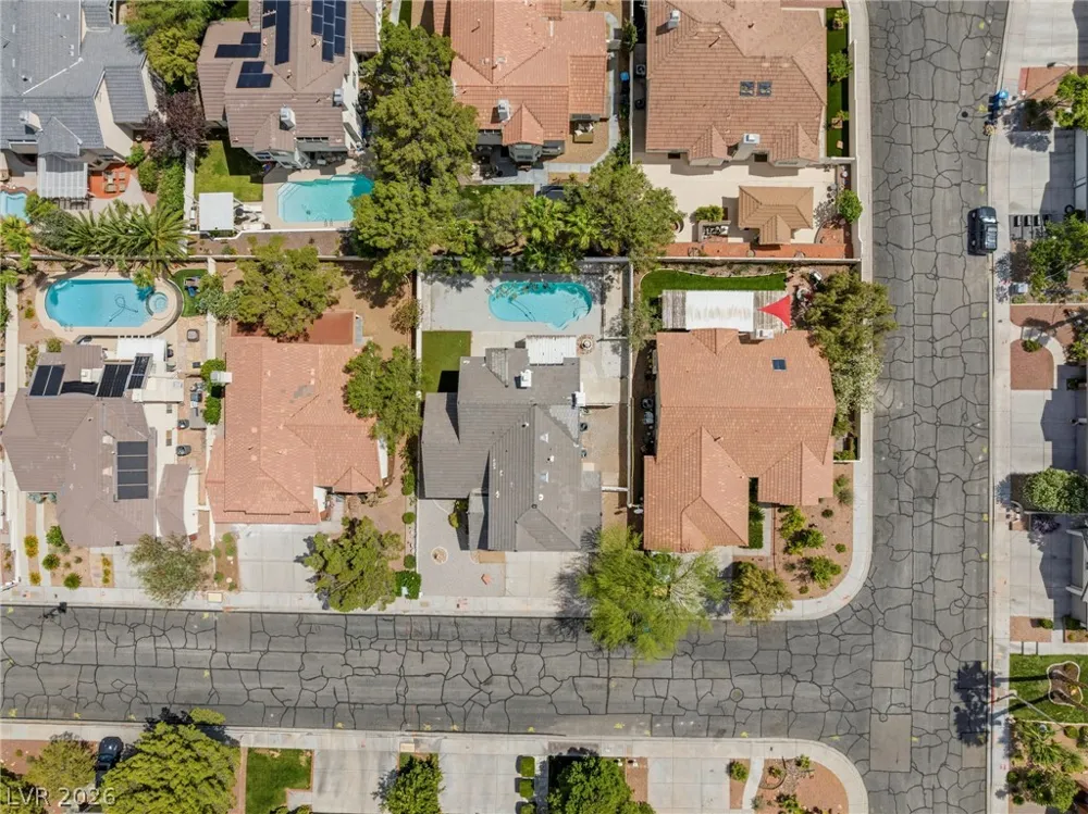 9725 Cascade Falls Avenue Las Vegas, NV 89117