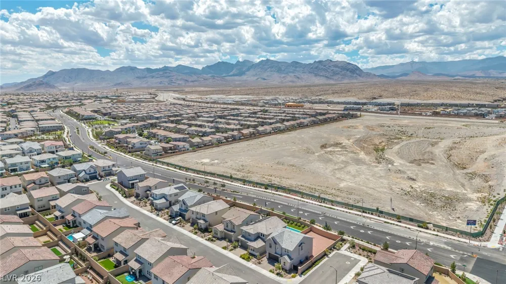 9075 NW Dolce Brezza Street Las Vegas, NV 89166