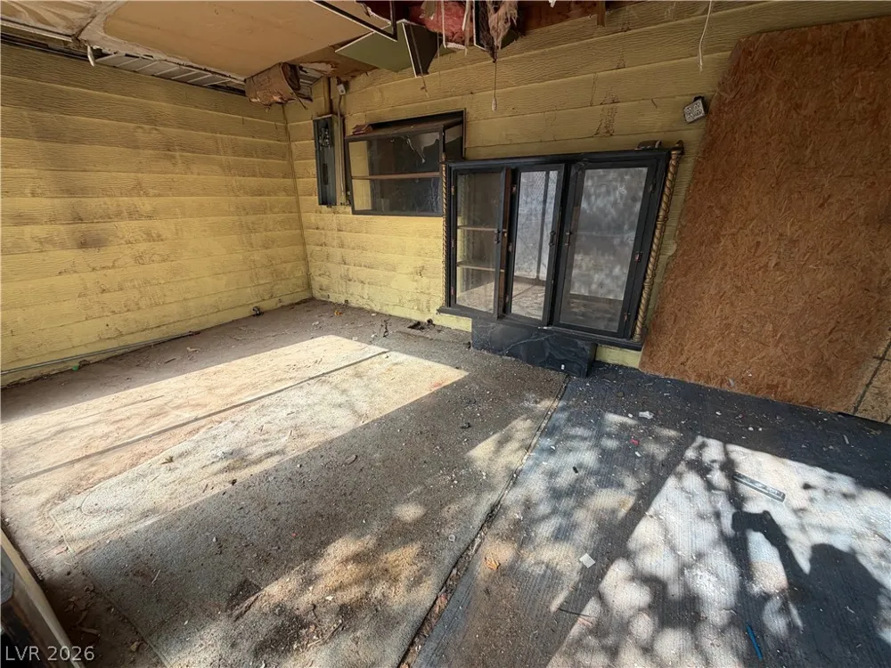 2319 La Puente Street Las Vegas, NV 89115