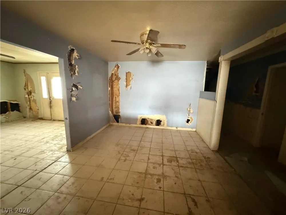 2319 La Puente Street Las Vegas, NV 89115