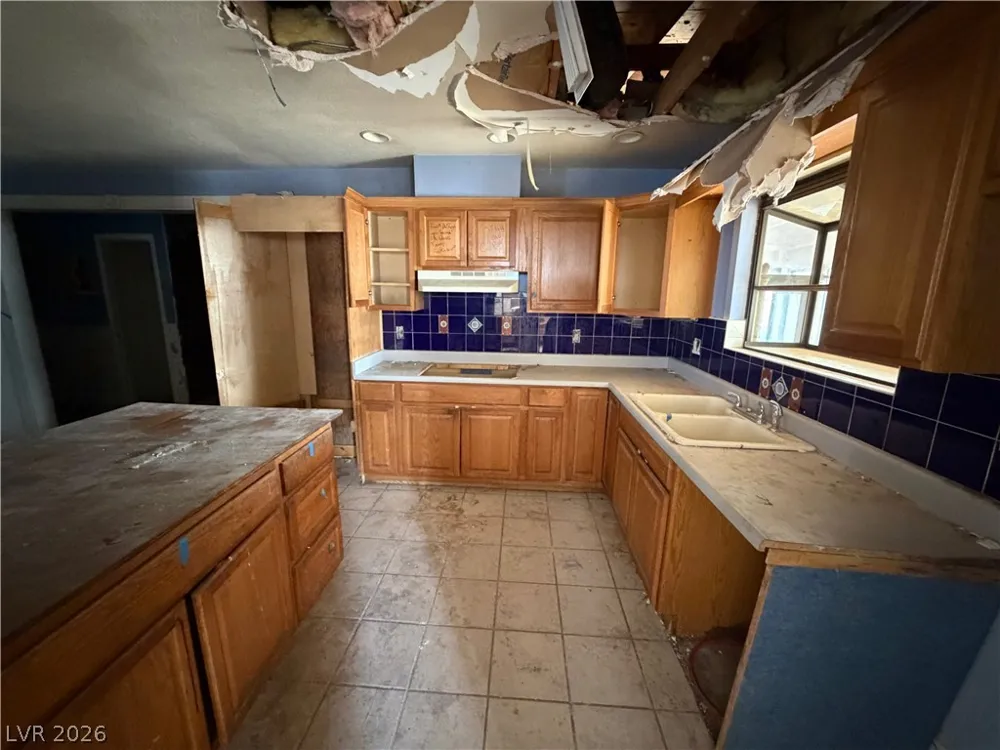 2319 La Puente Street Las Vegas, NV 89115