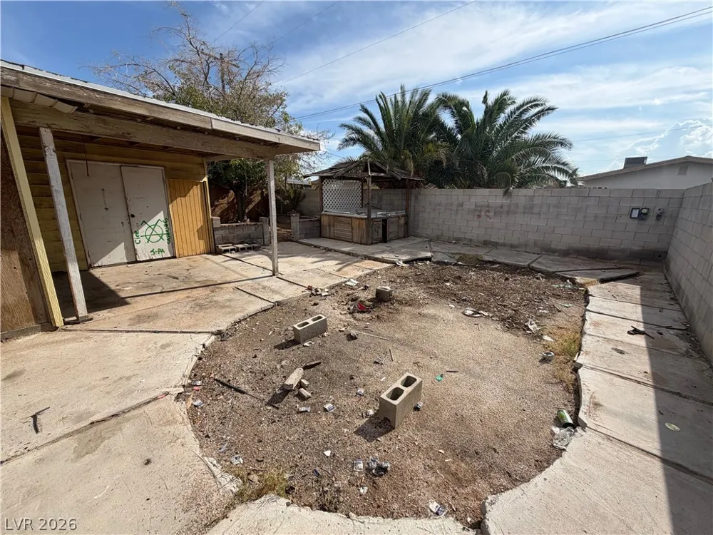 2319 La Puente Street Las Vegas, NV 89115