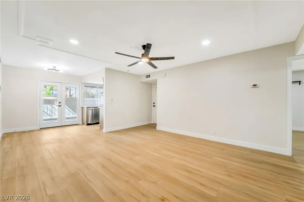 1405 Vegas Valley Drive #51 Las Vegas, NV 89169
