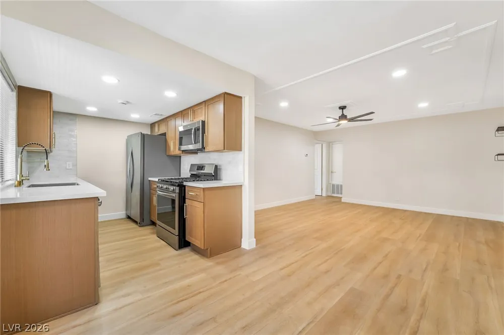 1405 Vegas Valley Drive #51 Las Vegas, NV 89169