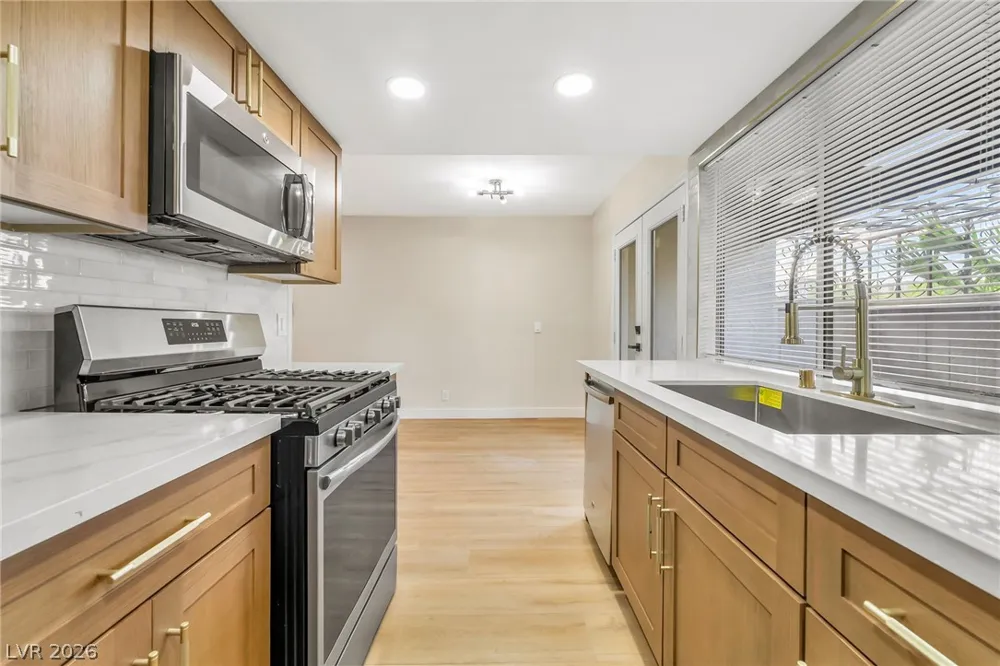 1405 Vegas Valley Drive #51 Las Vegas, NV 89169