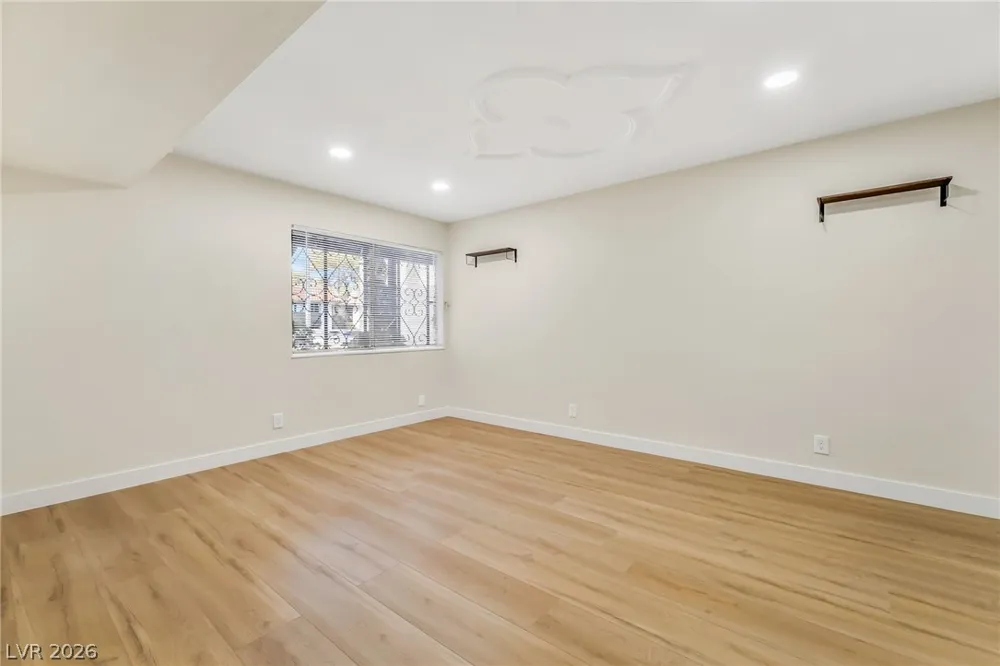 1405 Vegas Valley Drive #51 Las Vegas, NV 89169