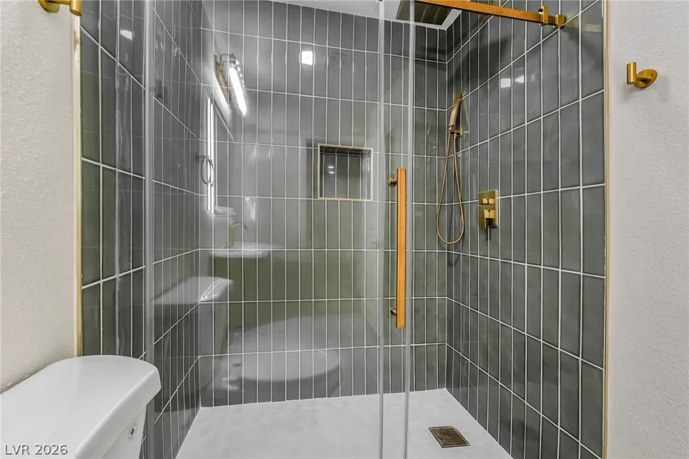 1405 Vegas Valley Drive #51 Las Vegas, NV 89169