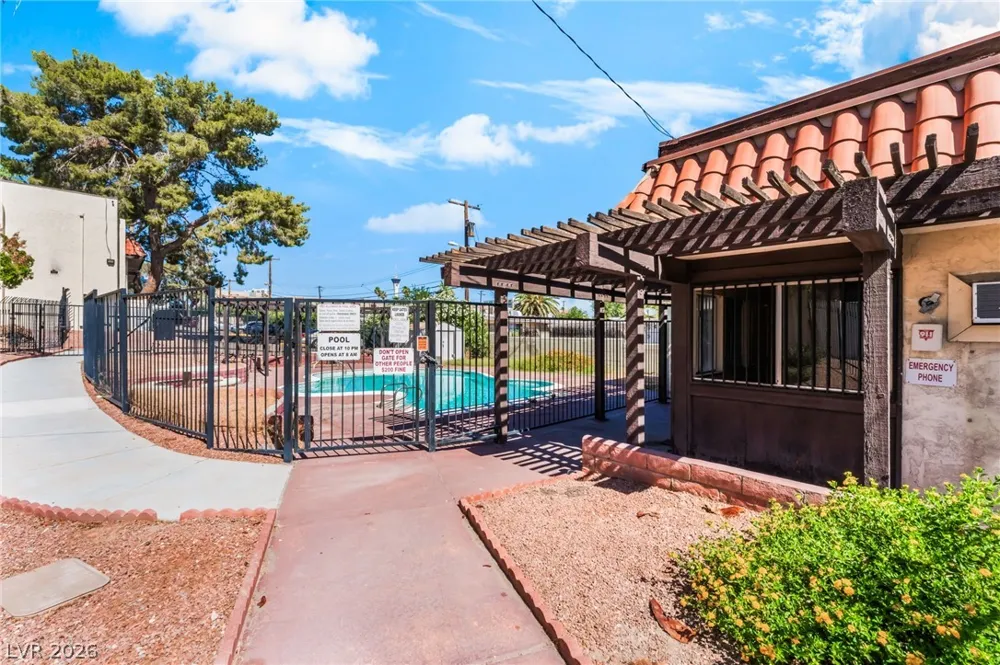 1405 Vegas Valley Drive #51 Las Vegas, NV 89169