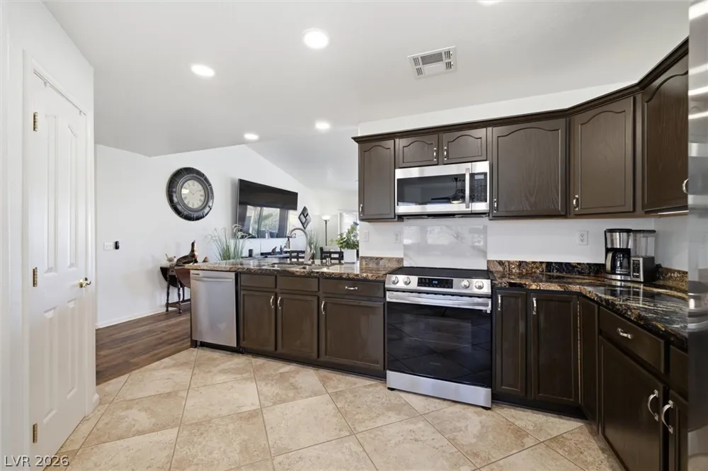 5100 Graystone Drive Pahrump, NV 89061