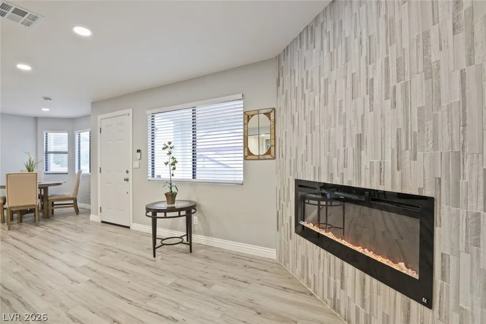2720 Beaver Creek Court #202 Las Vegas, NV 89117